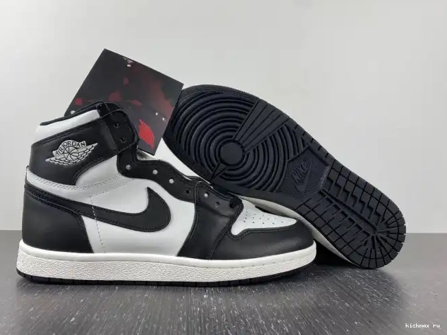 Rep Kickmax Jordan BQ4422-001 Black (2023) White Retro High 85 1 0517